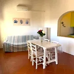 Holiday home La Pavoncella Punta de su Torrione